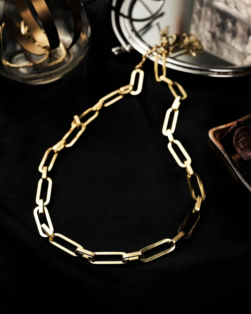Qerle jewellery product still